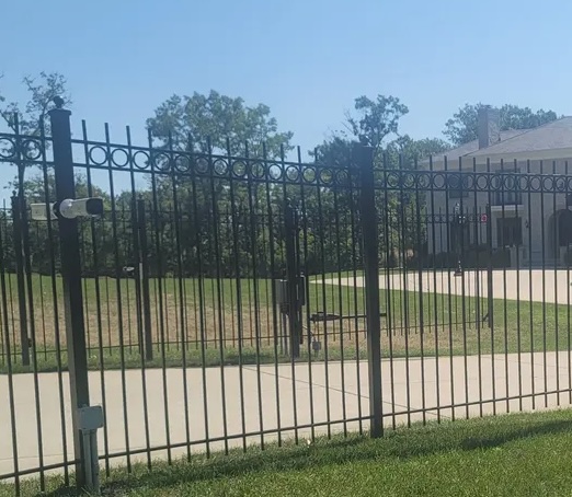 Wood Privacy Fence in Romeoville, IL